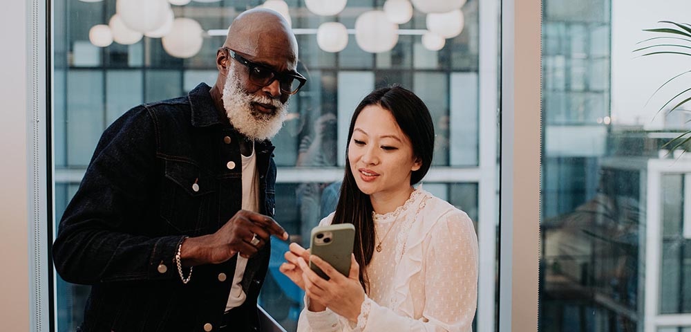 <p>Safeguarding your business: A guide to mobile device safety</p>
