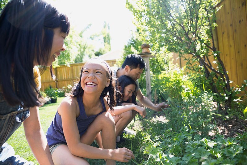 3 DIY Summer Decor Projects to Refresh Your Outdoor Space