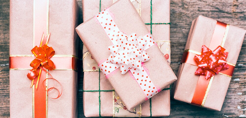 Last-Minute Holiday Shopping: How to Stay Under Budget