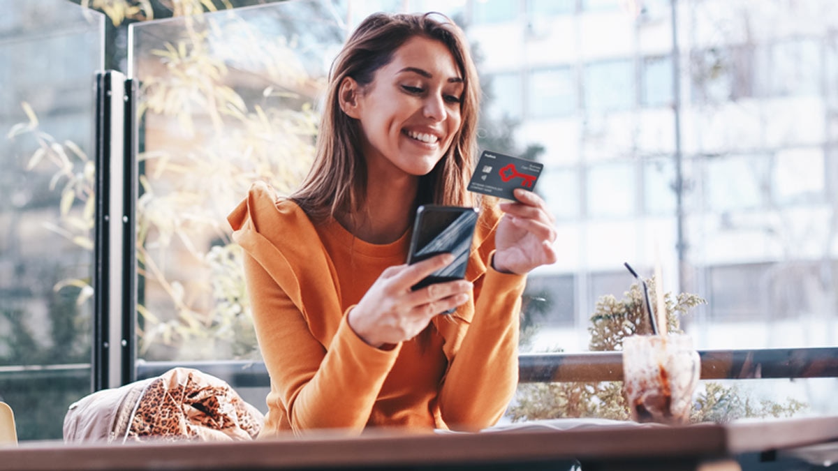 <p>7 Tips for Effectively Managing Credit Cards</p>