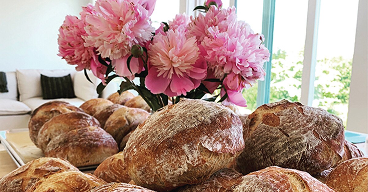 <p>The Good Loaf</p>