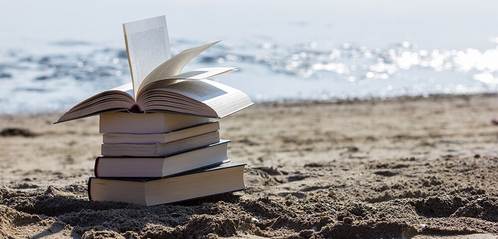 <p>Books for Your 2022 Summer Reading List</p>