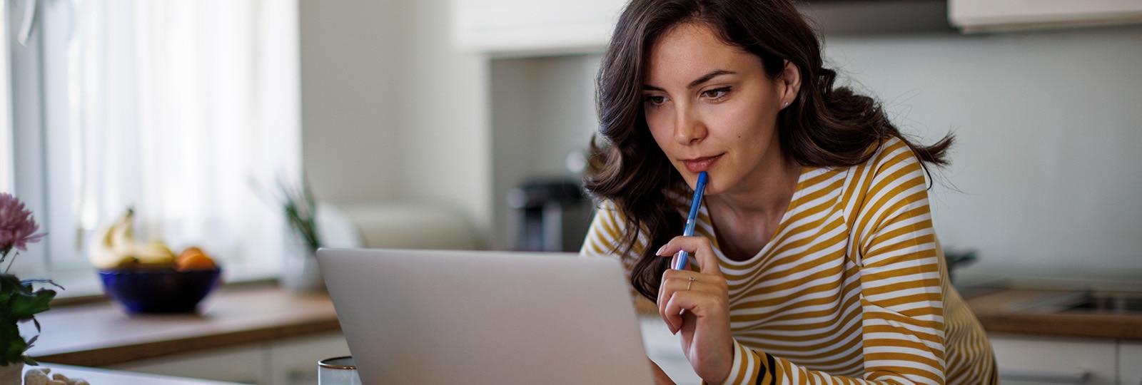 <p>Saving Money or Paying Off Debt: How to Decide Which Comes First</p>
